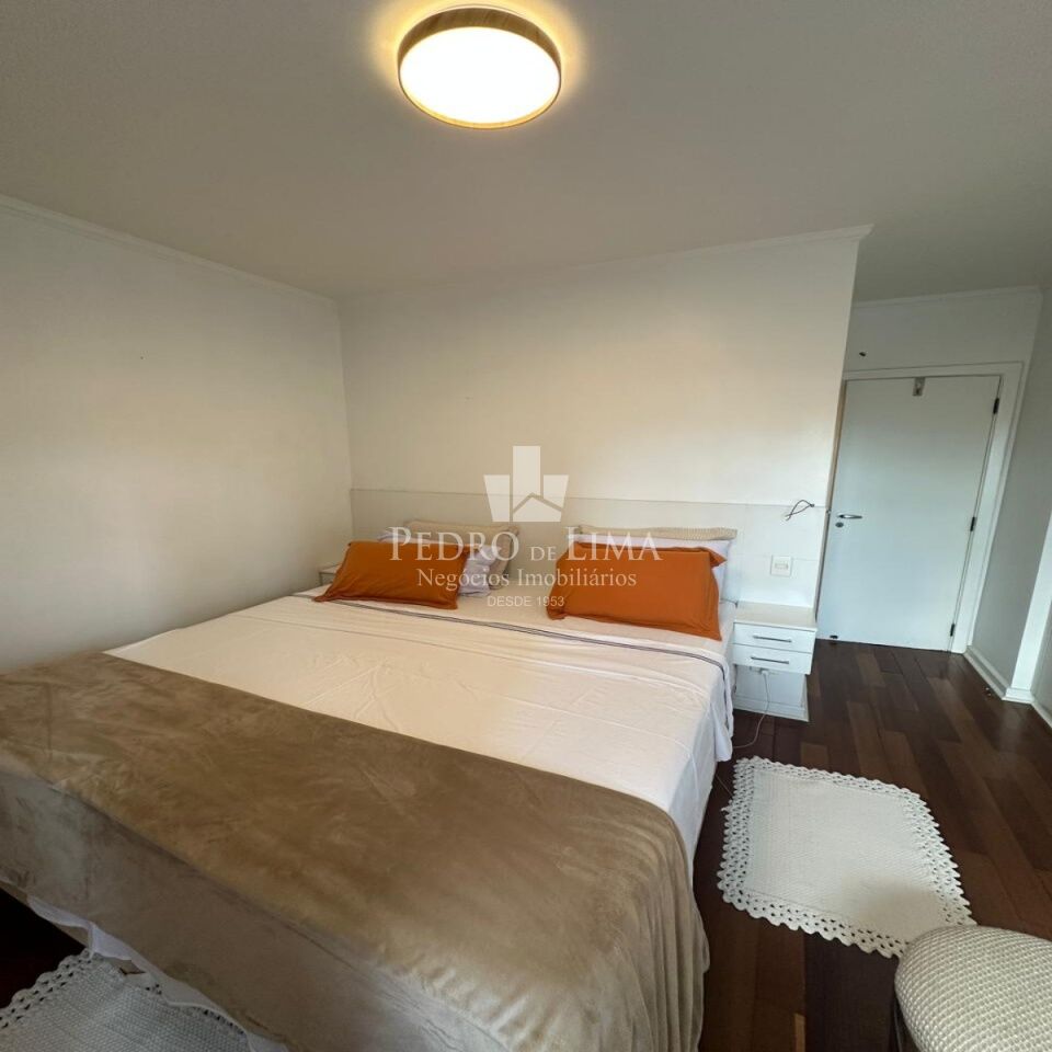 Apartamento 3 quartos, 2 vagas no Anália Franco. Condomínio Firenze & Venezia.