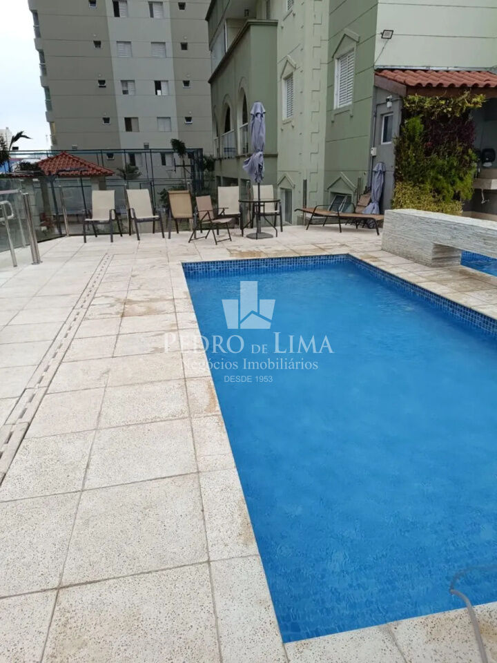 Apartamento de 80 m² com 3 dormitorios e 2 vagas.