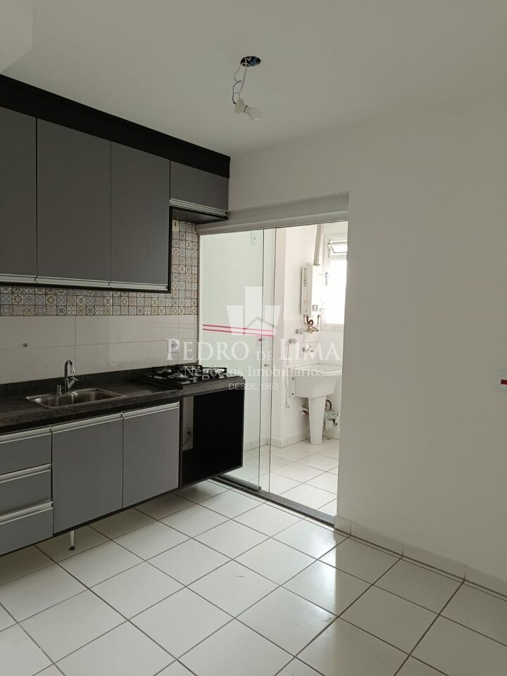 Apartamento de 80 m² com 3 dormitorios e 2 vagas.
