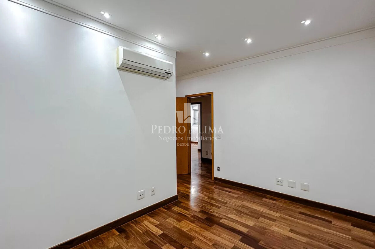 Apartamento Condominio Emilliano 298mts 4 suites 6 vagas 