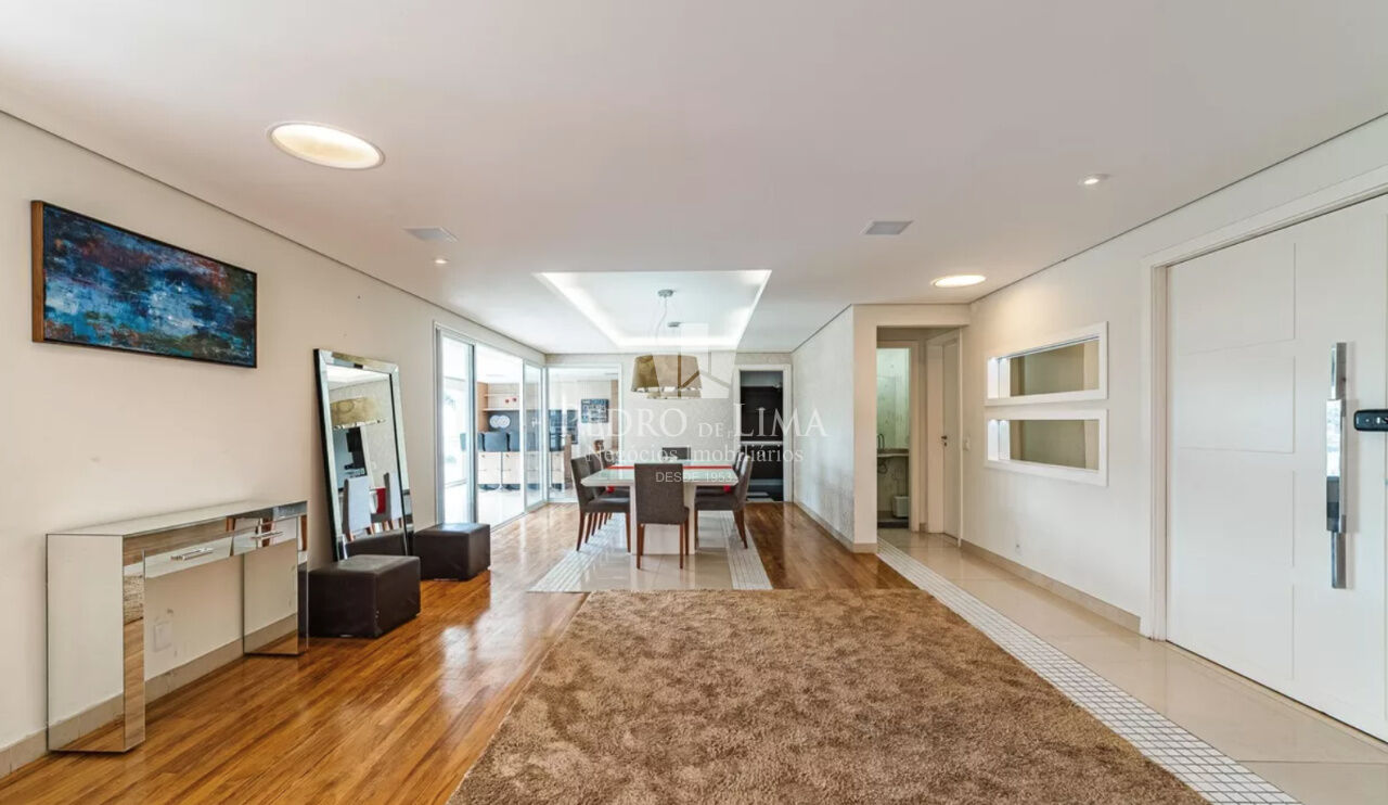 Apartamento 3 suítes e 3 vagas em condomínio Clube no Tatuapé