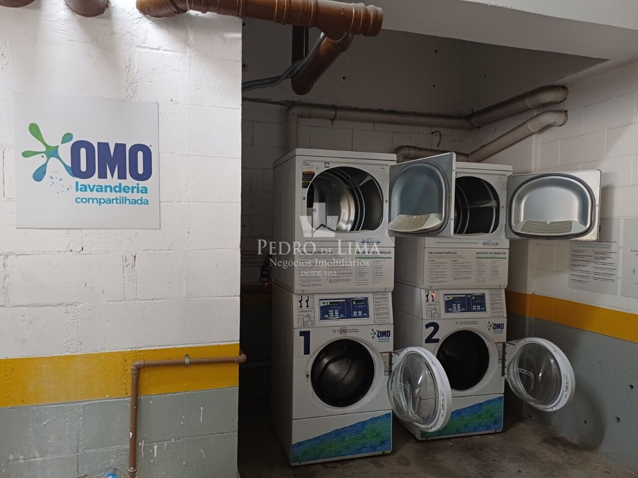 Apartamento em frente a estação do Metrô Bresser Mooca, 35m2, 1 suíte e 1 vaga, mobiliado.