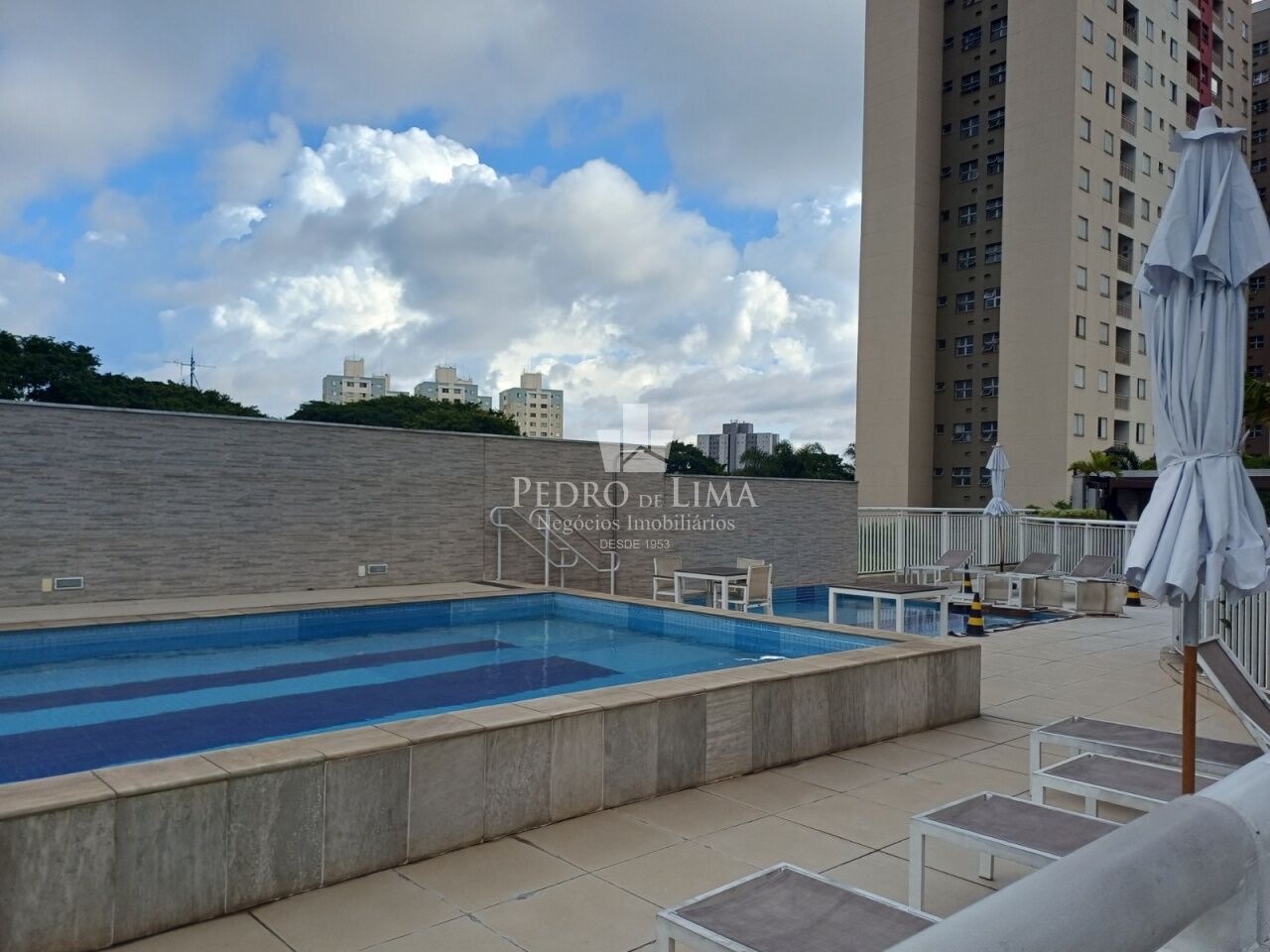 Apartamento em frente a estação do Metrô Bresser Mooca, 35m2, 1 suíte e 1 vaga, mobiliado.