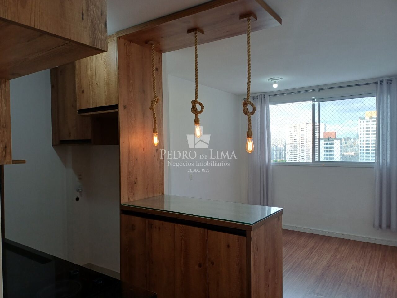imagem do imovel Apartamento em frente a estação do Metrô Bresser Mooca, 35m2, 1 suíte e 1 vaga, mobiliado. ref: TP30136