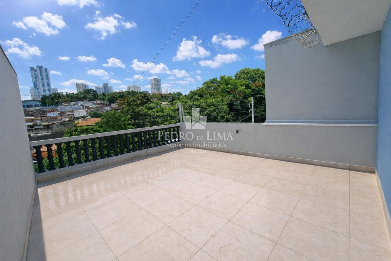 Sobrado de 3 Dormitório e Duas Vagas no Jardim Textil