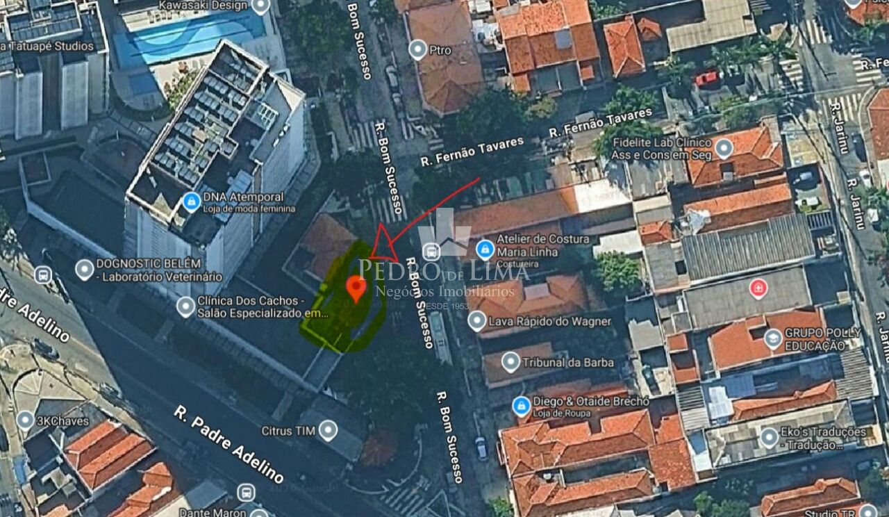 Terreno na regiaõ do Tatuapé, 154m2, com casa antiga para reformar ou demolir.