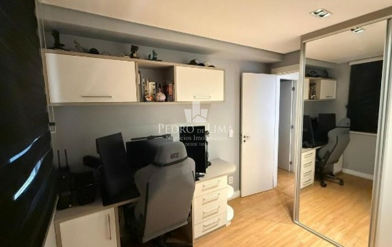 Apartamento de 2 dormitórios, 1 vaga e 65 m², no Belém. 