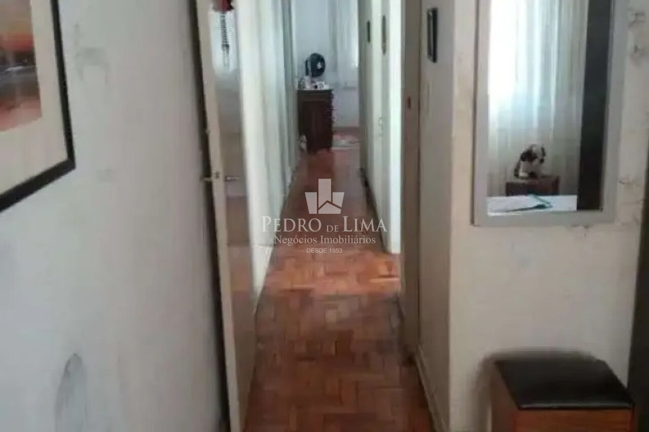 Sobrado Frontal, 3 quartos,, 2 vagas na Agua Rasa