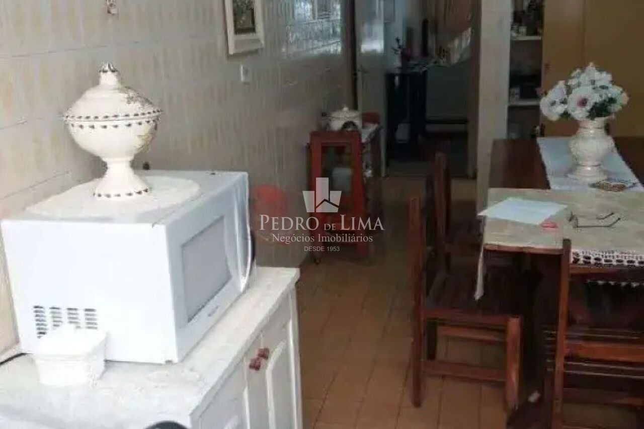 Sobrado Frontal, 3 quartos,, 2 vagas na Agua Rasa