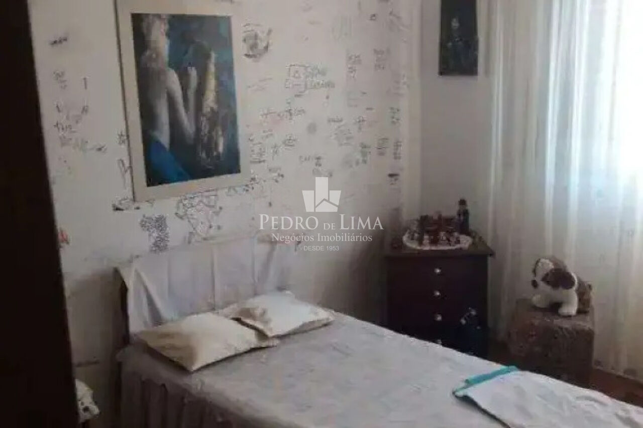 Sobrado Frontal, 3 quartos,, 2 vagas na Agua Rasa