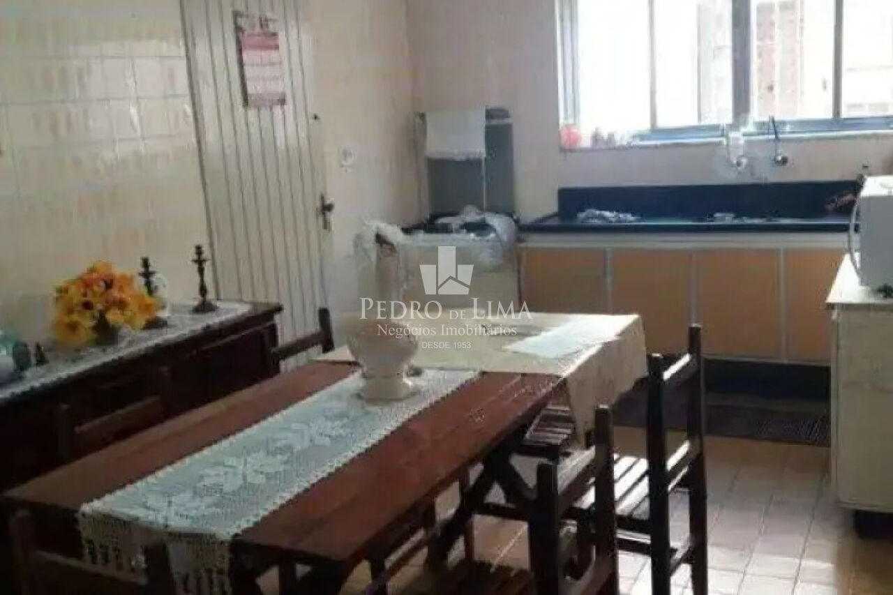Sobrado Frontal, 3 quartos,, 2 vagas na Agua Rasa