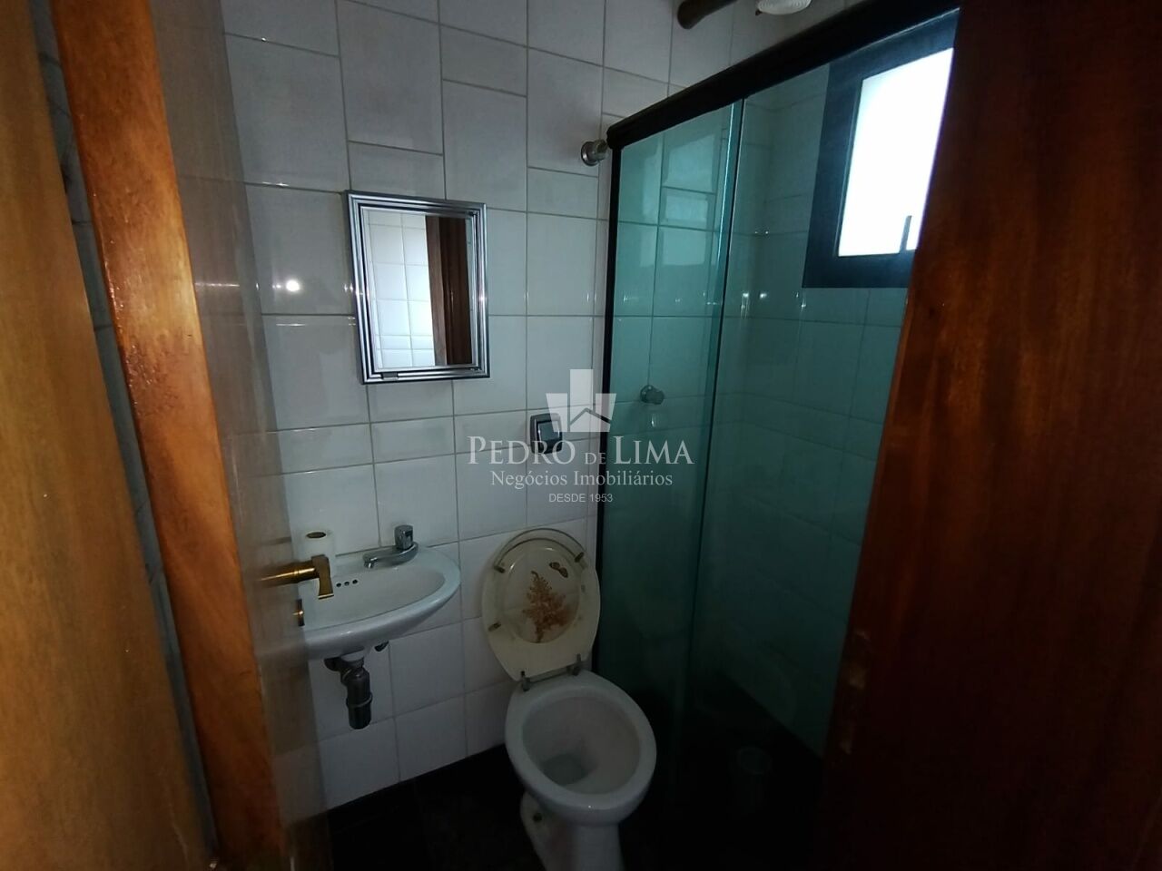 Apartamento de Alto Padrão ,Mobiliado,3 Dormitórios (uma suíte) e Duas Vagas no Jardim Anália Franco