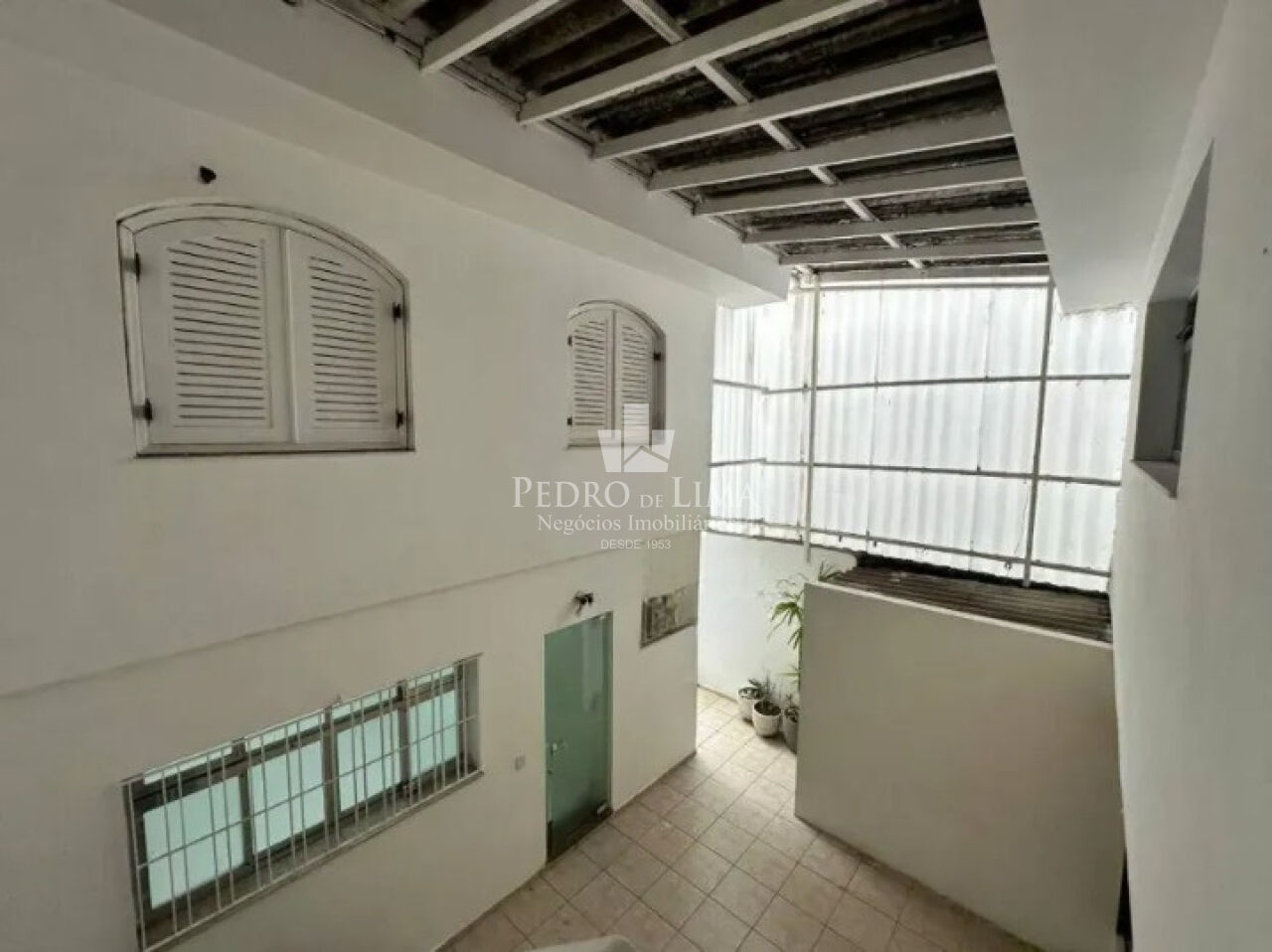 Sobrado Comercial 210m² 2 vagas