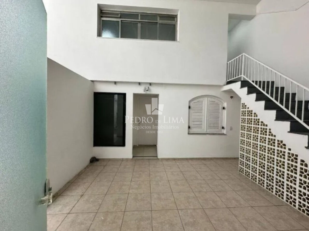 Sobrado Comercial 210m² 2 vagas