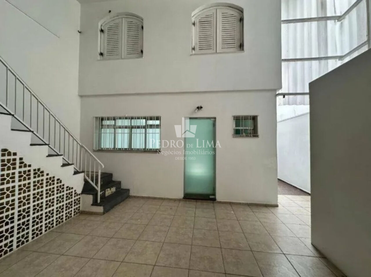 Sobrado Comercial 210m² 2 vagas