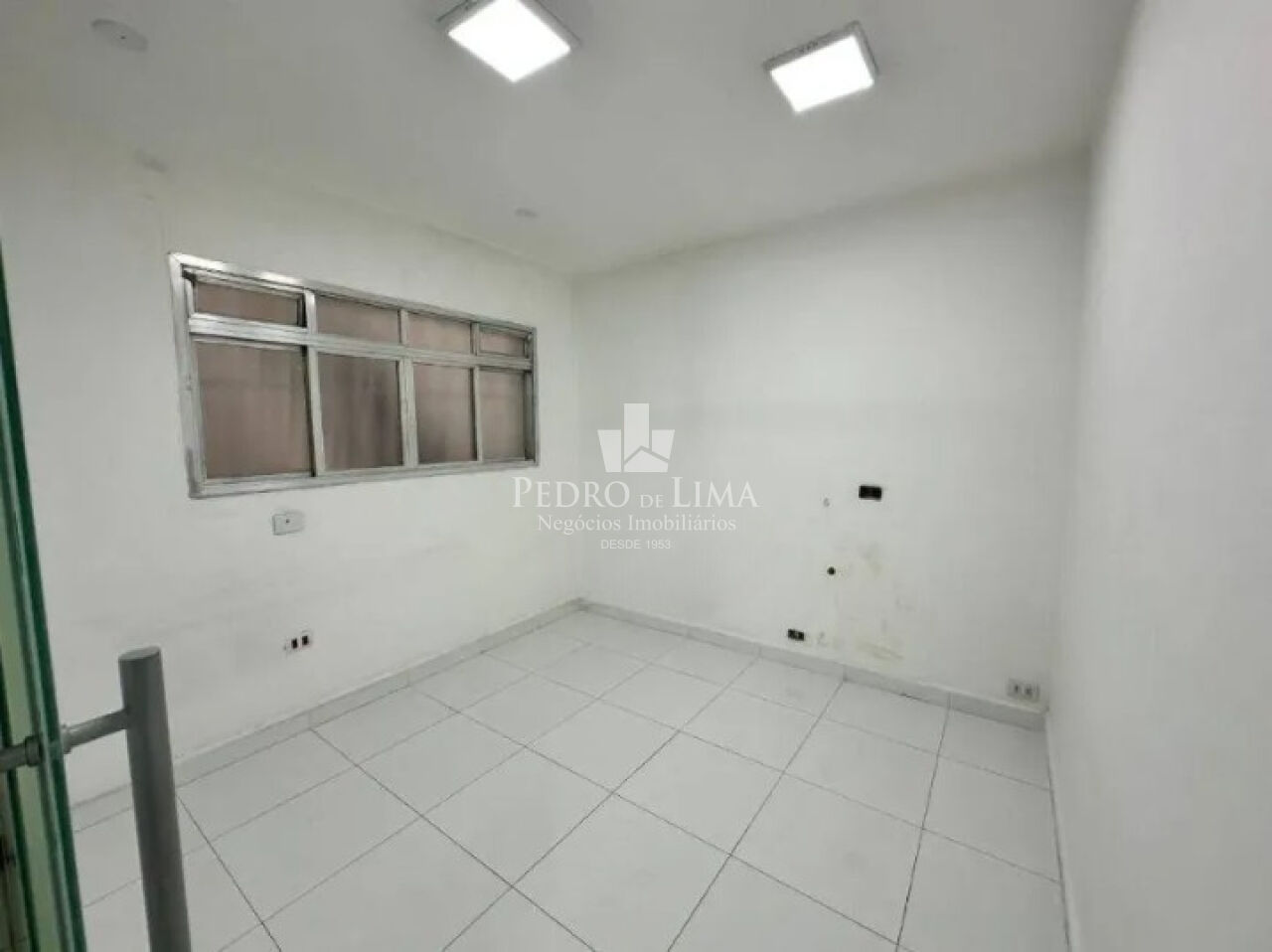 Sobrado Comercial 210m² 2 vagas
