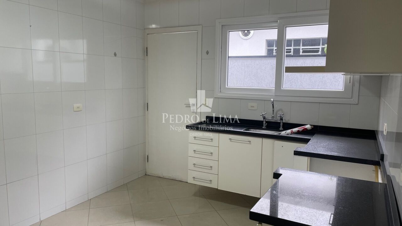 Casa térrea 95m² ótima localização 