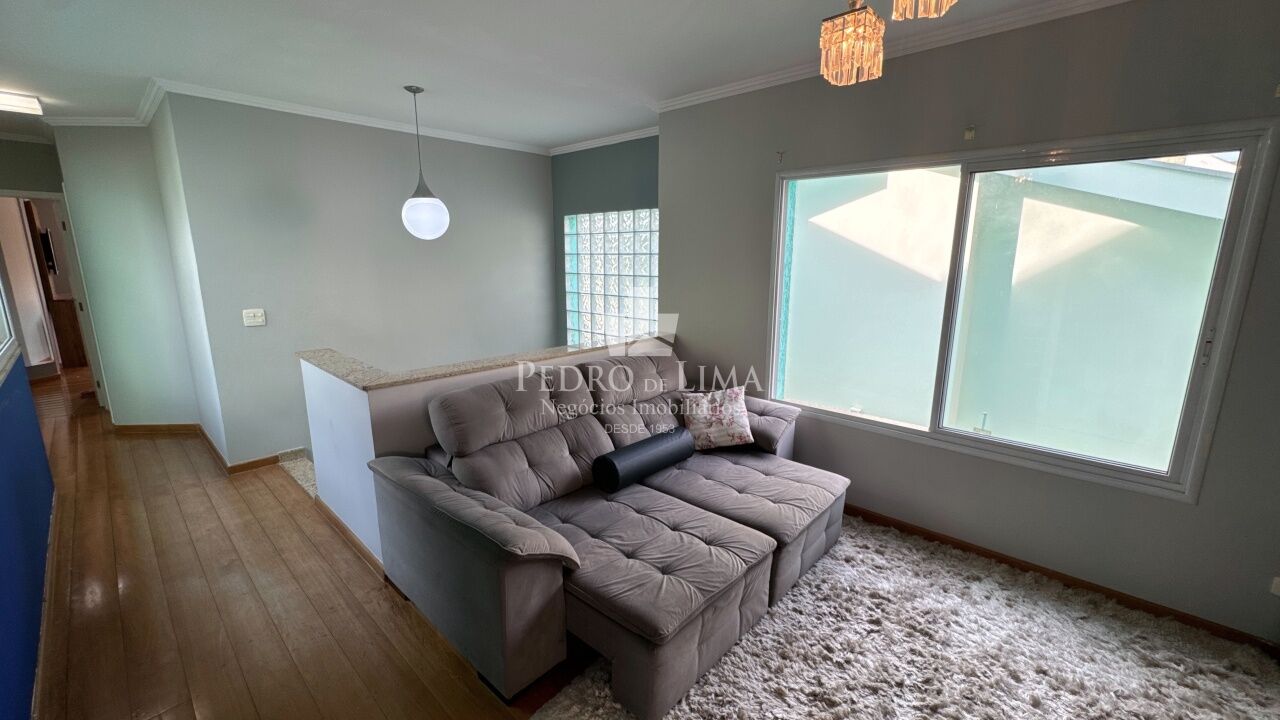 Sobrado 3 suites 6 vagas no Jardim Taxtil