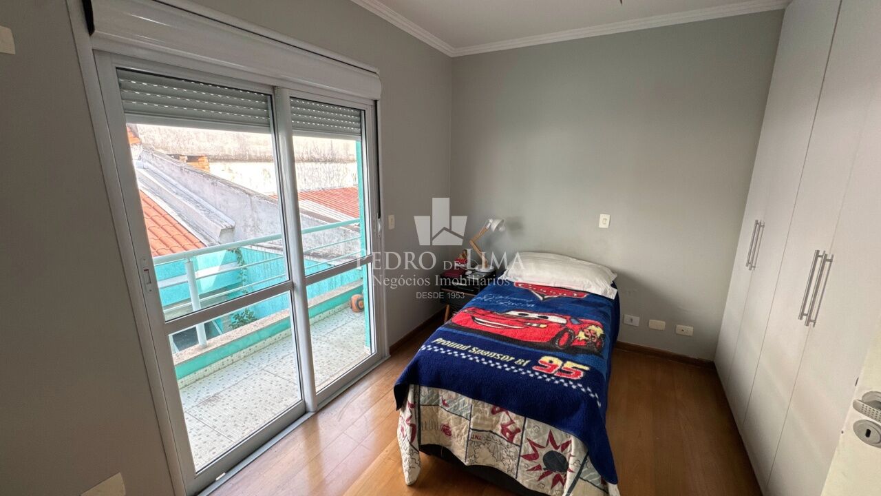 Sobrado 3 suites 6 vagas no Jardim Taxtil