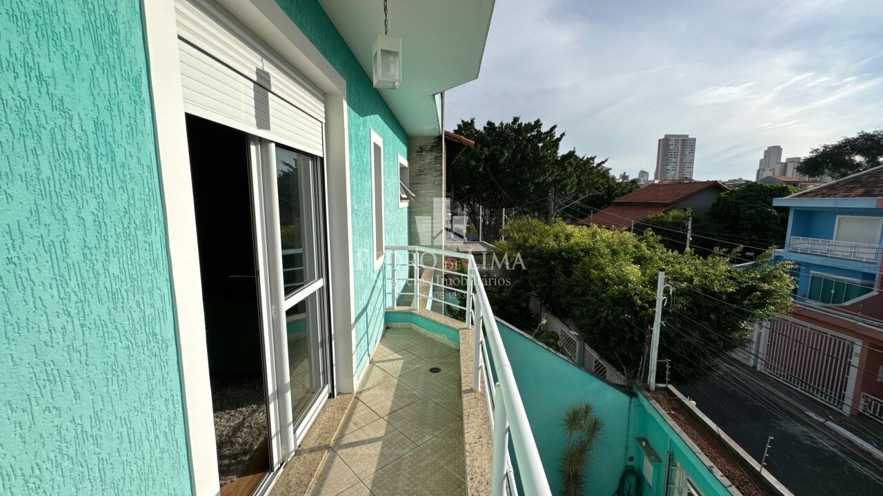 Sobrado 3 suites 6 vagas no Jardim Taxtil