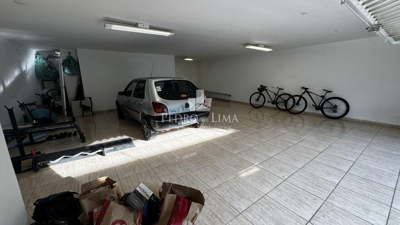 Sobrado 3 suites 6 vagas no Jardim Taxtil