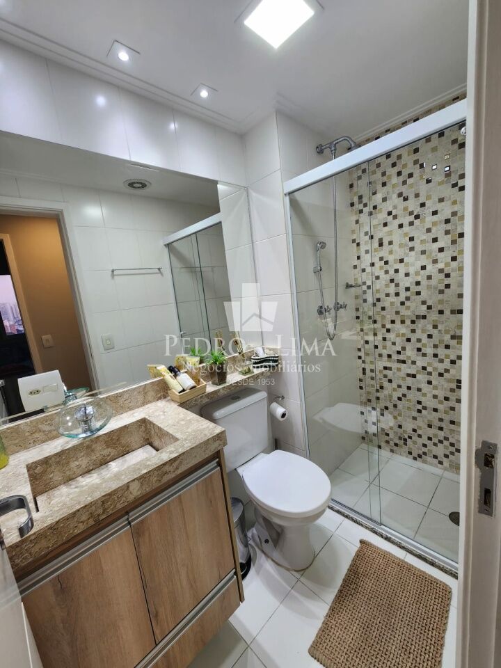 Tatuapé --Andar Alto-78m² 3 dorm (1 suite)   sacada  2 vagas próximo ao metrô