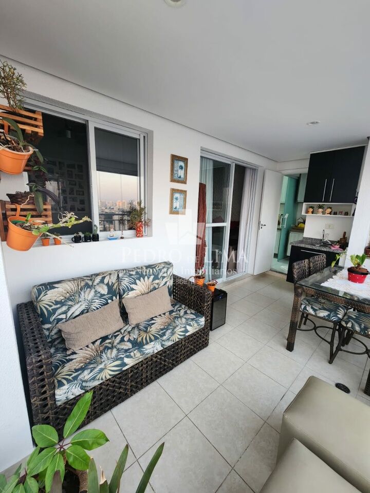 Tatuapé --Andar Alto-78m² 3 dorm (1 suite)   sacada  2 vagas próximo ao metrô