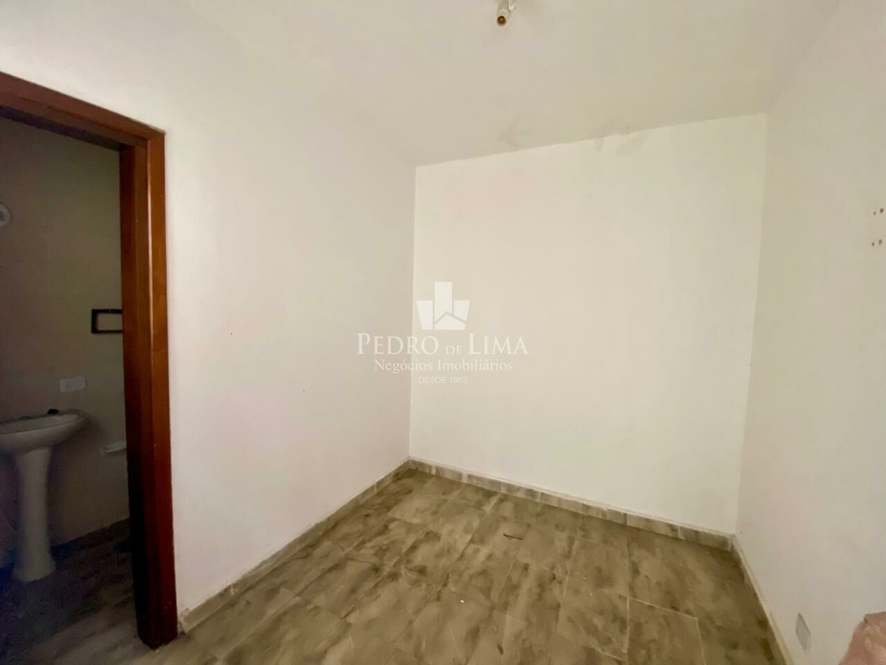 Casa Térrea com 5 dormitórios, 6 vagas e piscina na Vila Rosália - Guarulhos