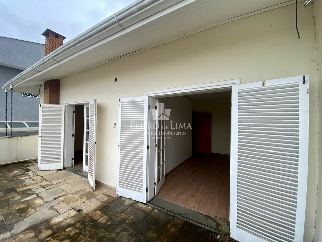 Casa Térrea com 5 dormitórios, 6 vagas e piscina na Vila Rosália - Guarulhos