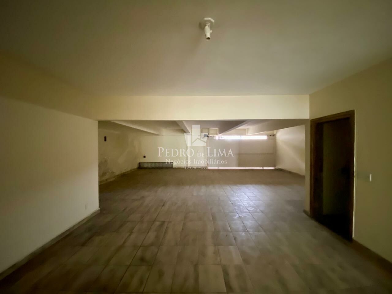 Casa Térrea com 5 dormitórios, 6 vagas e piscina na Vila Rosália - Guarulhos