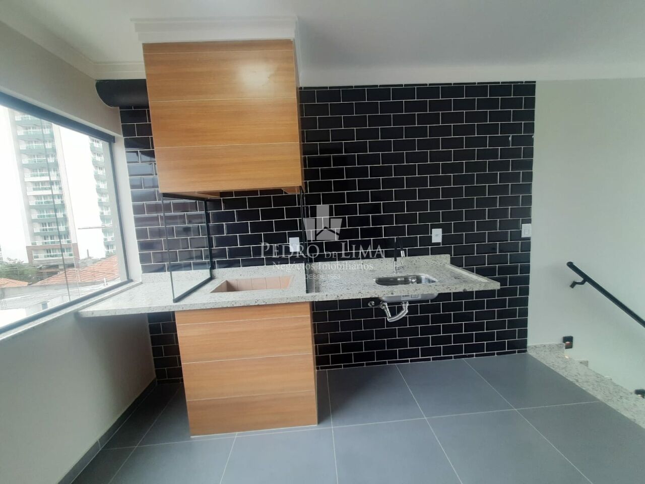 Sobrado frontal, 3 dormitórios, 3 suítes, 2 vagas, Vila Carrão