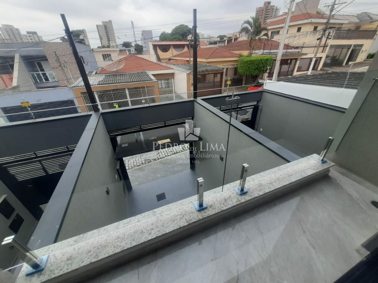 Sobrado frontal, 3 dormitórios, 3 suítes, 2 vagas, Vila Carrão