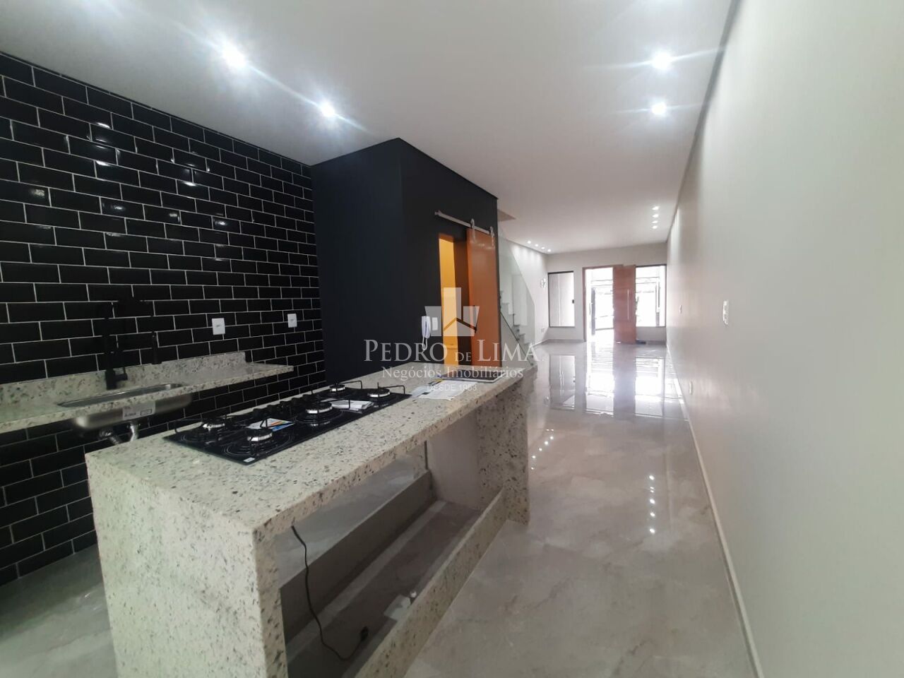 imagem do imovel Sobrado frontal, 3 dormitórios, 3 suítes, 2 vagas, Vila Carrão ref: TP30248