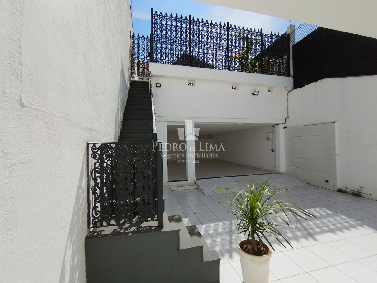 imagem do imovel Sobrado Comercial ou Residencial  de 243m2, 3 Dormitórios, Piscina, na Vila Formosa ref: TP30273