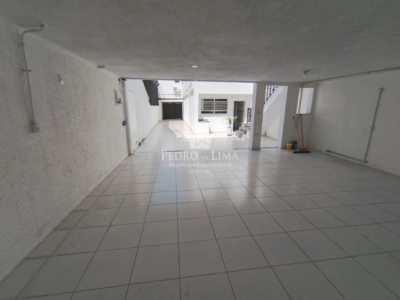 Sobrado Comercial ou Residencial  de 243m2, 3 Dormitórios, Piscina, na Vila Formosa