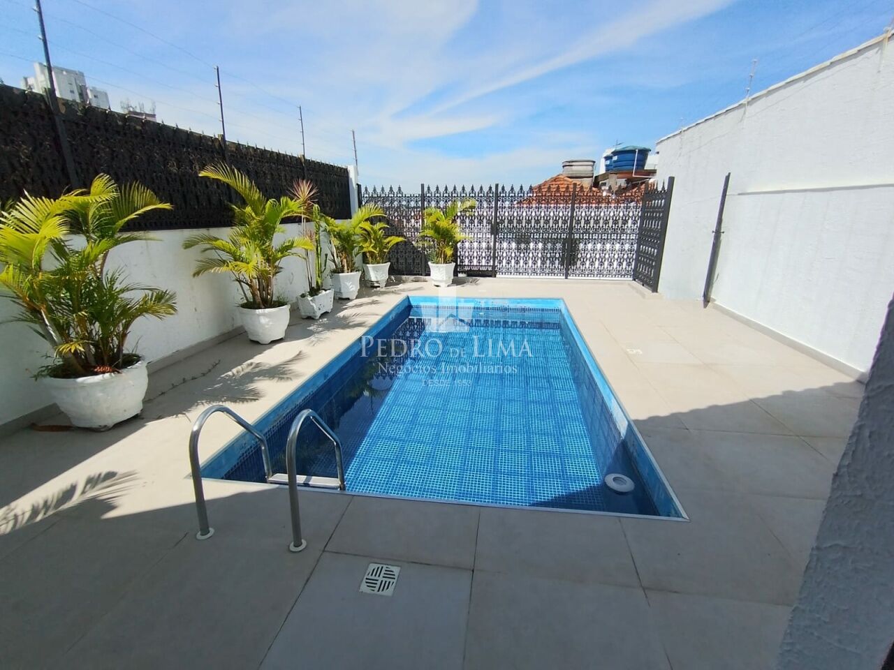 imagem do imovel Sobrado Comercial ou Residencial  de 243m2, 3 Dormitórios, Piscina, na Vila Formosa ref: TP30273