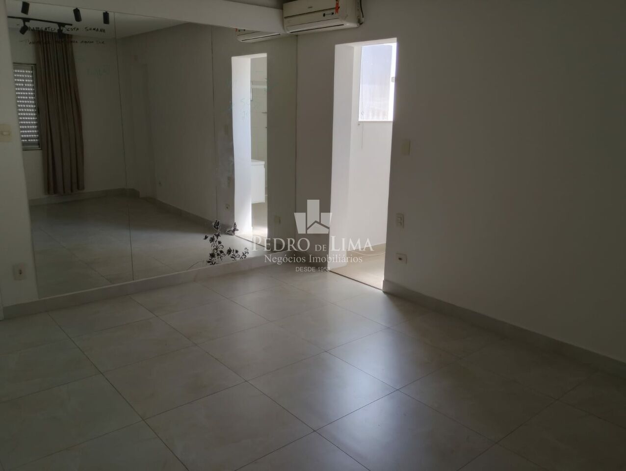 Sobrado Comercial ou Residencial  de 243m2, 3 Dormitórios, Piscina, na Vila Formosa