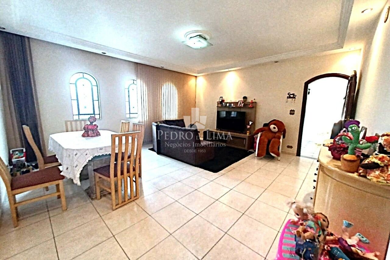 Casa Térrea na Vila Formosa 3 quartos, 2 banheiros, 3 vagas de garagem