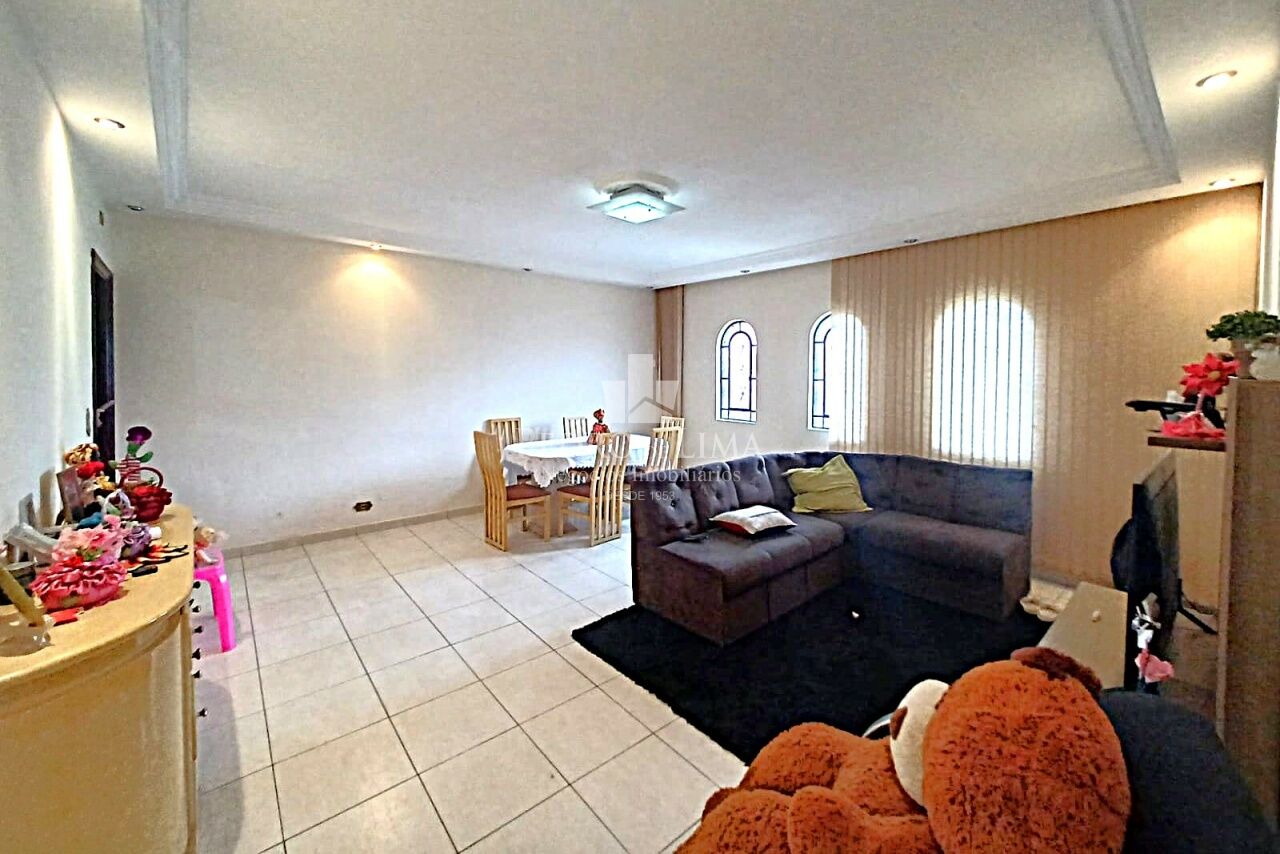 Casa Térrea na Vila Formosa 3 quartos, 2 banheiros, 3 vagas de garagem