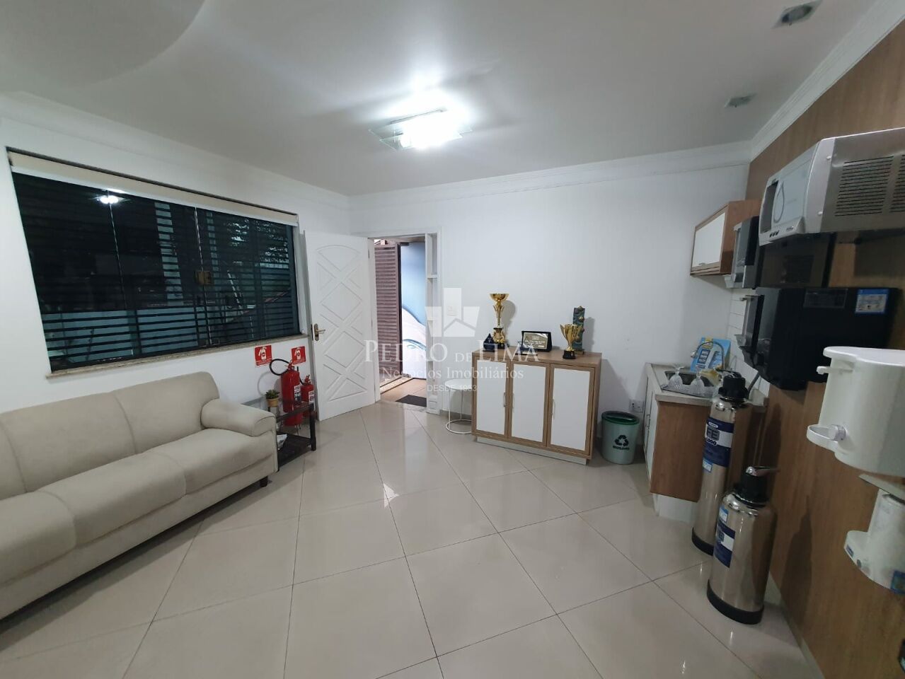 Sobrado bem localizado no Tatuapé, fins comerciais, 260m2 de terreno e 350m2 de área construída.