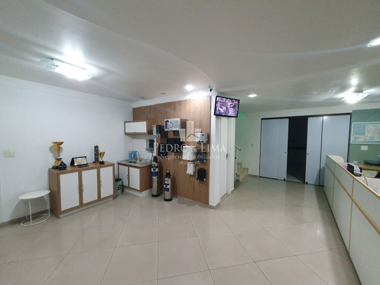 Sobrado bem localizado no Tatuapé, fins comerciais, 260m2 de terreno e 350m2 de área construída.