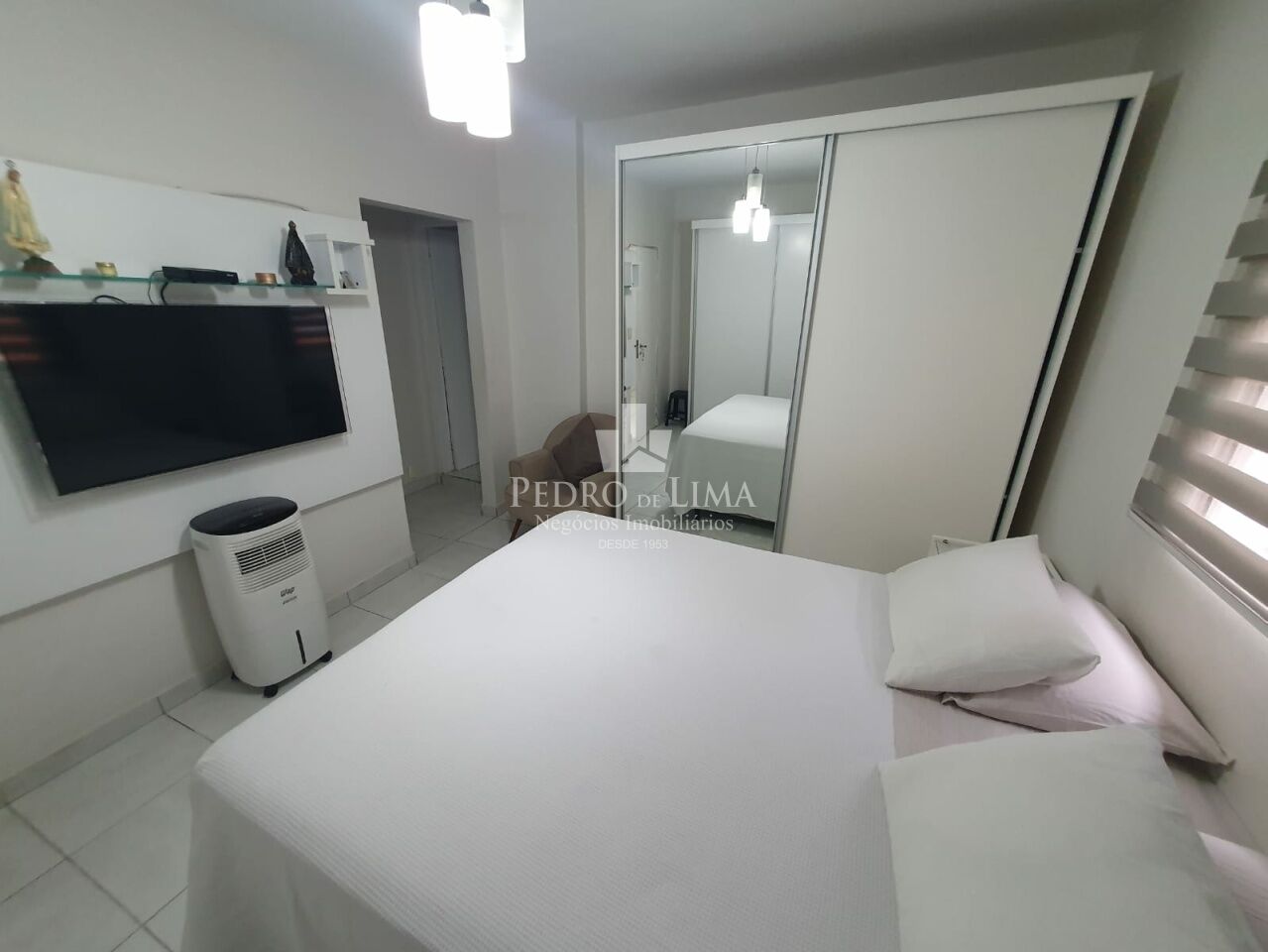 Dois sobrados para fins residenciais no mesmo terreno ! aprox. 400m² de área construída