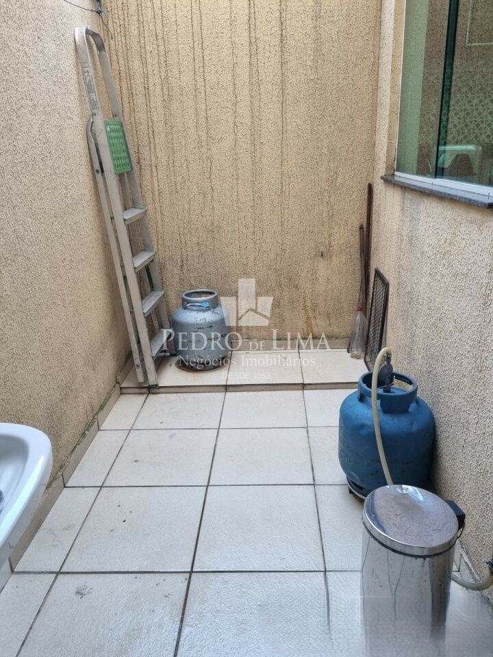 Casa com 3 dormitórios sendo 1 suíte, 3 banheiros, 2 vagas de garagem Vila Prudente