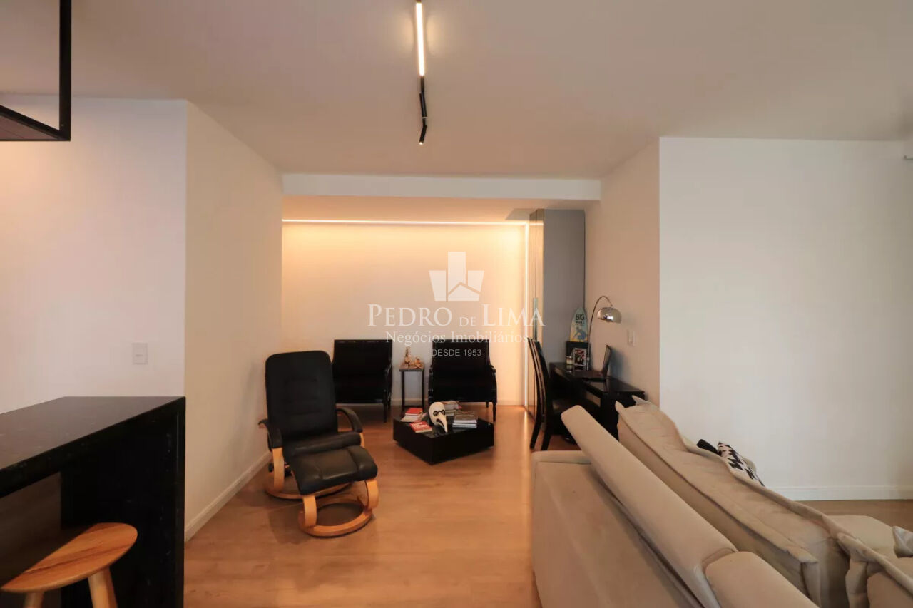 Apartamento Tatuapé - 3 Suítes - 2 Vagas Determinadas - Depósito