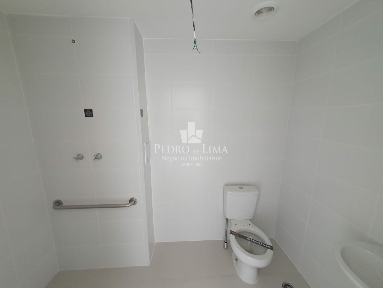 Apartamento tipo Studio, próximo ao Metrô Tatuapé, 21m², 1 dormitório com varanda.