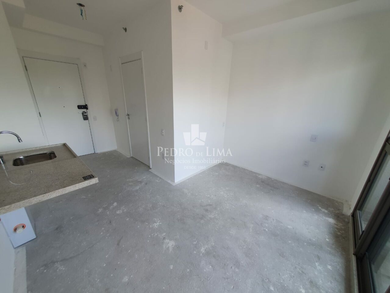 imagem do imovel Apartamento tipo Studio, próximo ao Metrô Tatuapé, 21m², 1 dormitório com varanda. ref: TP30301