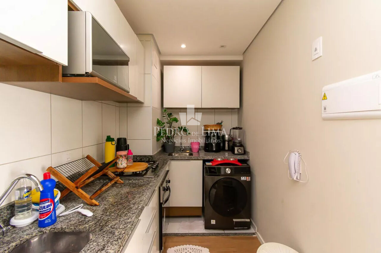 Apartamento com sacada  2 dormitorios, 1 banheiro 1 vaga  Condominio Vita Parque