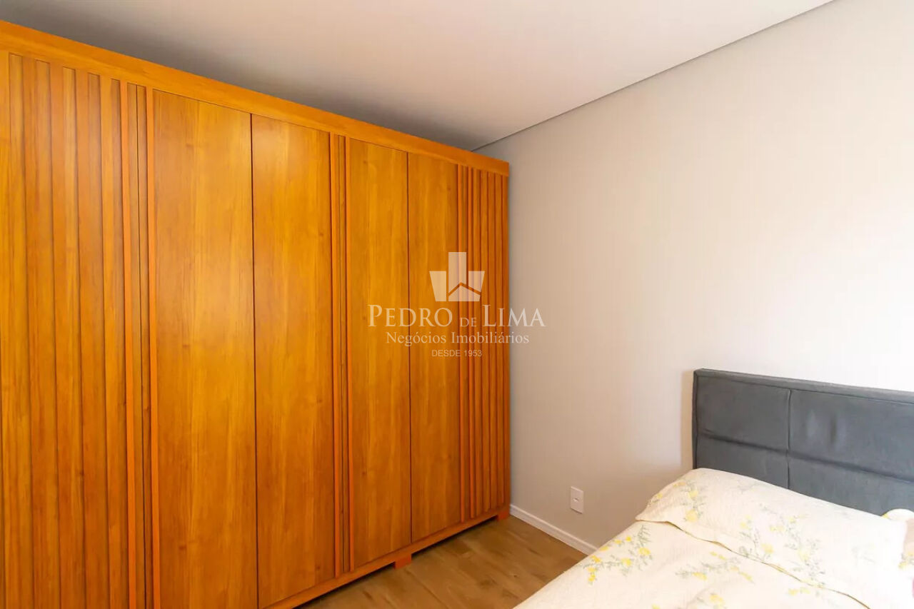 Apartamento com sacada  2 dormitorios, 1 banheiro 1 vaga  Condominio Vita Parque