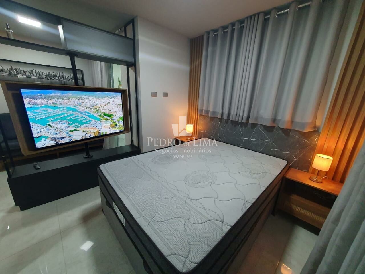 Espetacular Apartamento Mobilado de 1 Dormitório e uma Vaga Próximo ao Shopping Anália Franco 