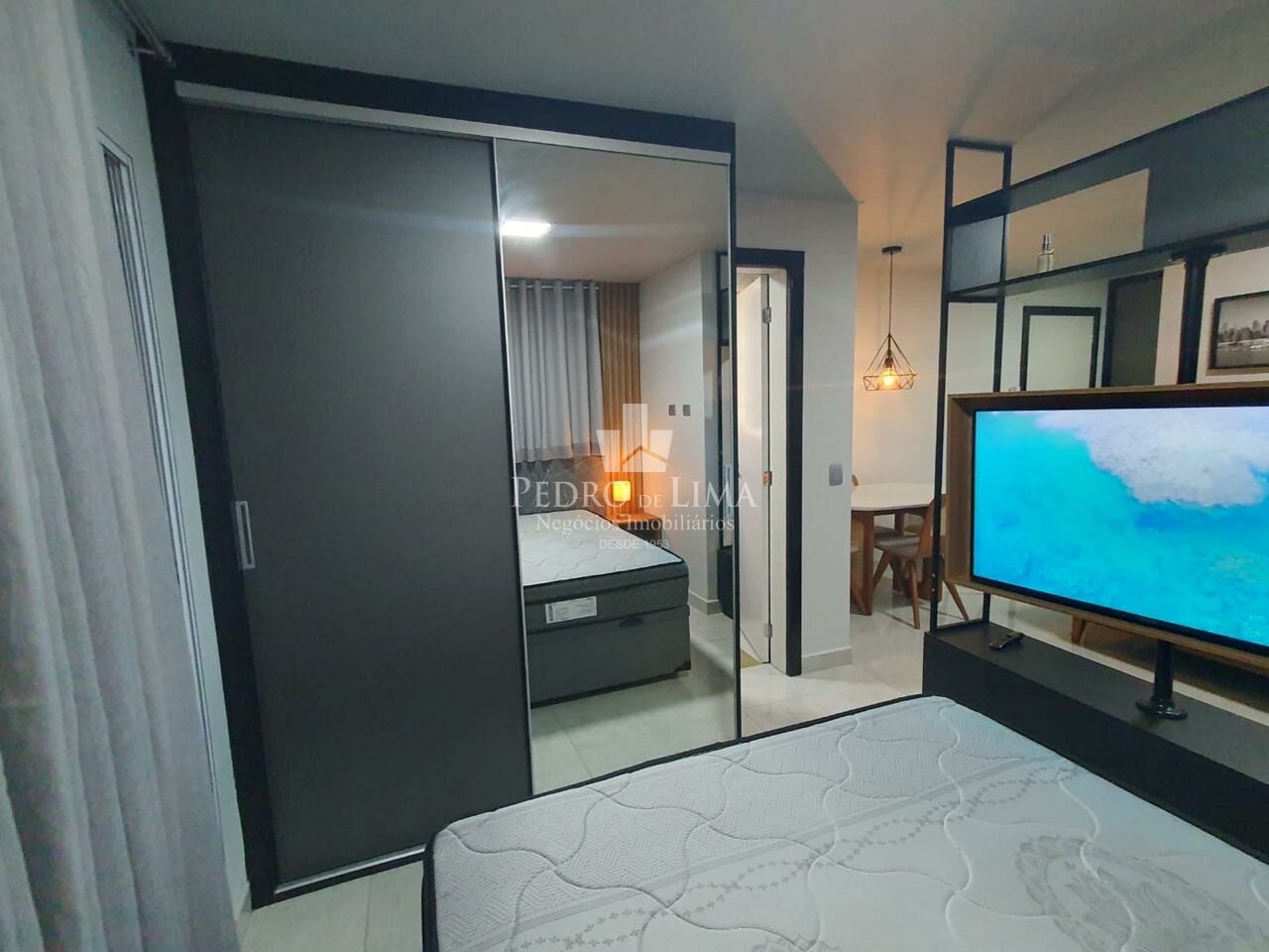 Espetacular Apartamento Mobilado de 1 Dormitório e uma Vaga Próximo ao Shopping Anália Franco 